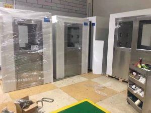 風淋室是車間凈化的主要設備，在車間中起到了很大的作用